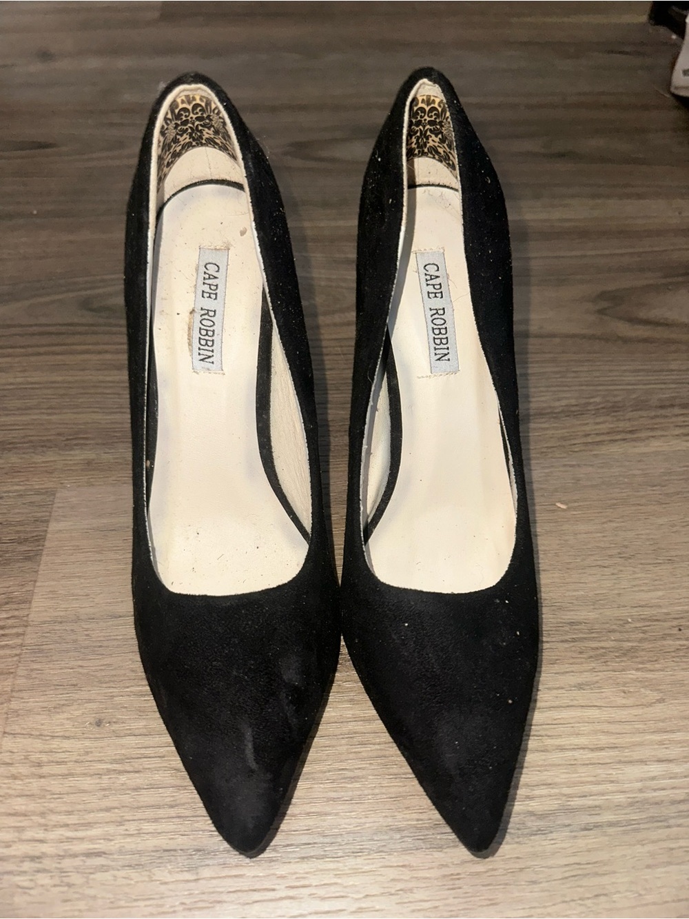 Cape Robbin Black Pointed Toe Pumps